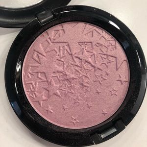 Mac shooting star opalescent powder